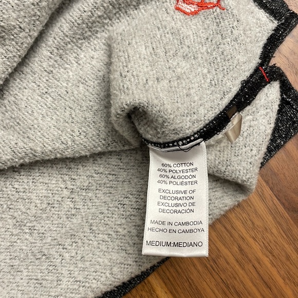 Tommy Bahama Light Fleece Sweater Men Size M Gray Contrast Shoulder - Picture 8 of 9